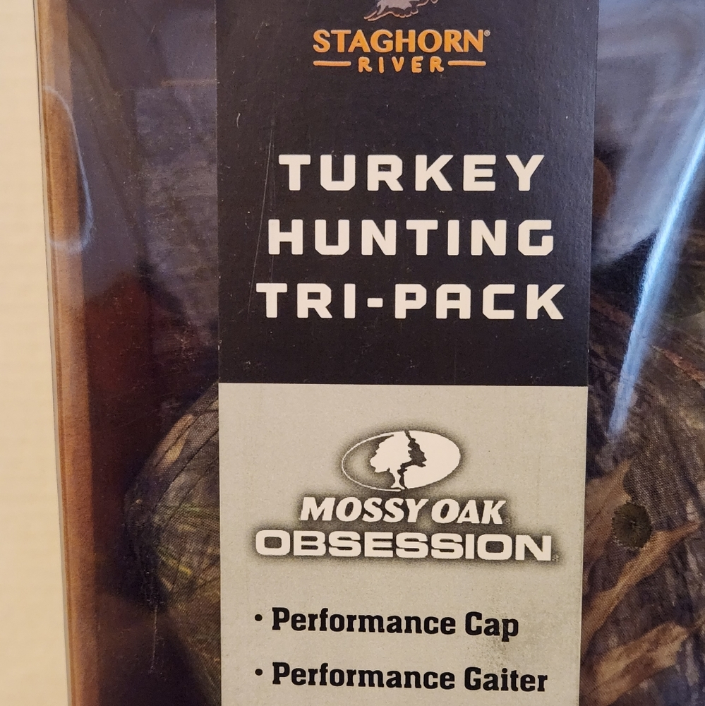 Mossy Oak Men's L/XL Camo Turkey Hunting Tri-Pack (Cap/Gaiter/Gloves) BRAND NEW